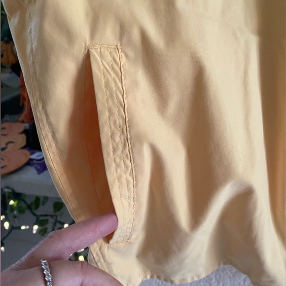 SCORECARD : Women’s Golf Vest , Size Large , Yellow in color - Picture 4 of 7